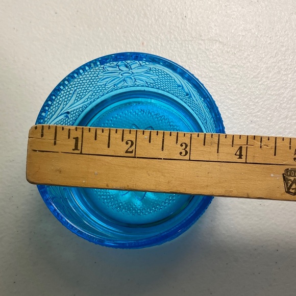 Vintage Tiara Indiana Glass Blue Floral Glass Trinket Bowl - Picture 7 of 9